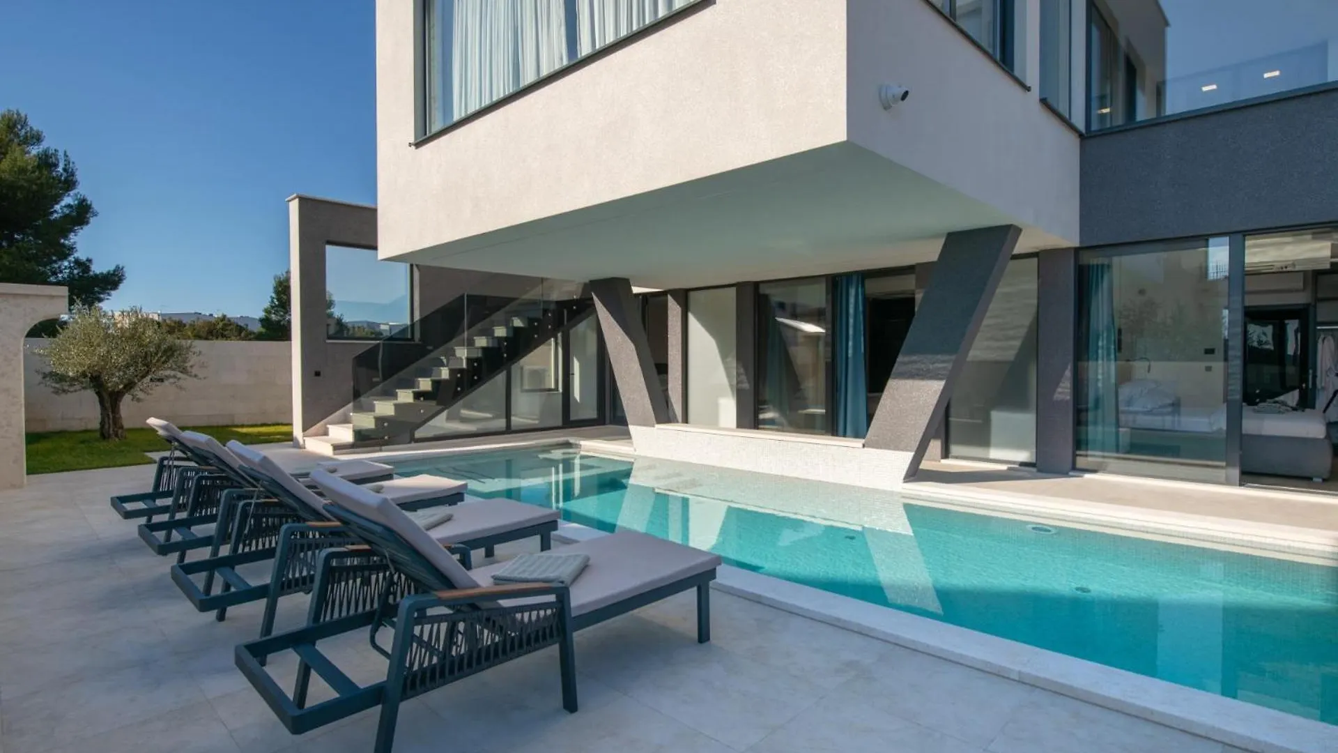 Luxus Villa Nerra In Medulin Mit Meerblick